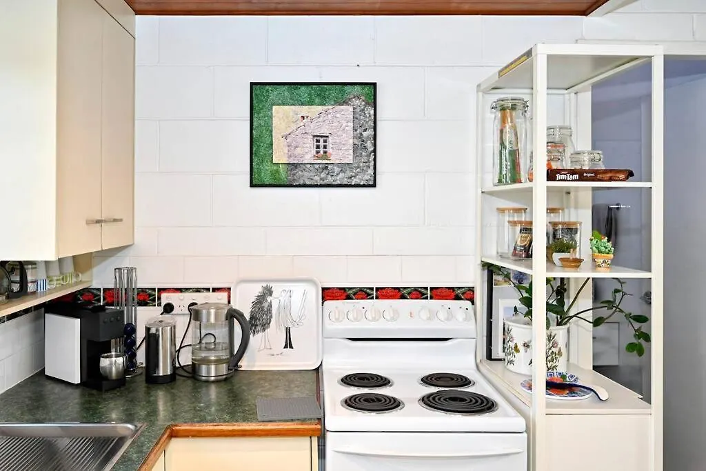 Beachfront 1Br, Loft - Surf, Cafe, Relax Marcoola 0*,  Australia