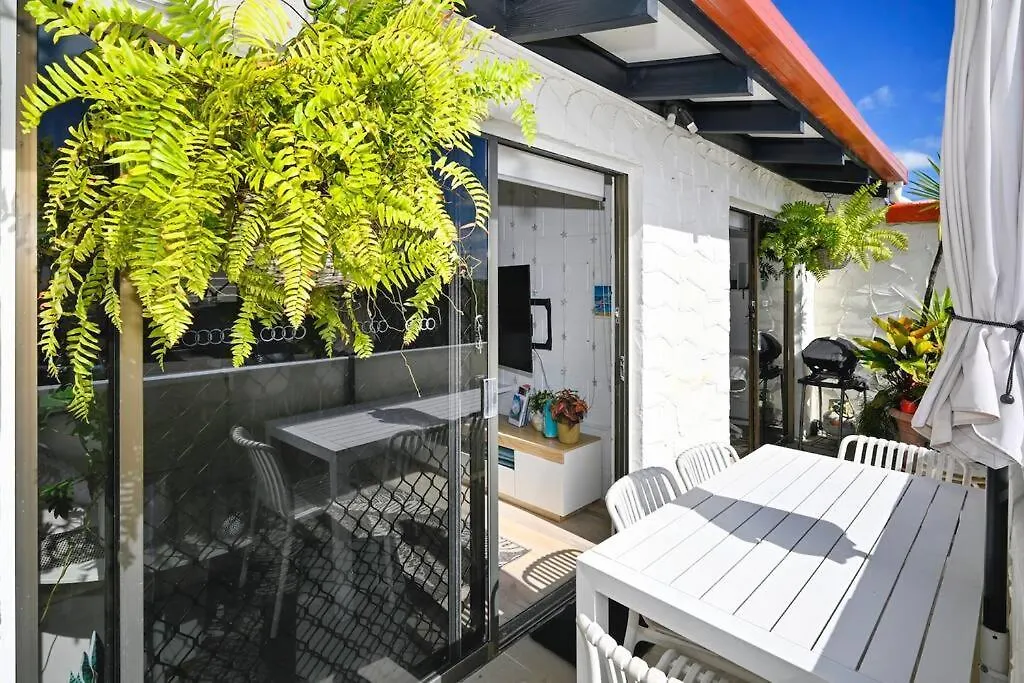 Beachfront 1Br, Loft - Surf, Cafe, Relax Marcoola Appartamento