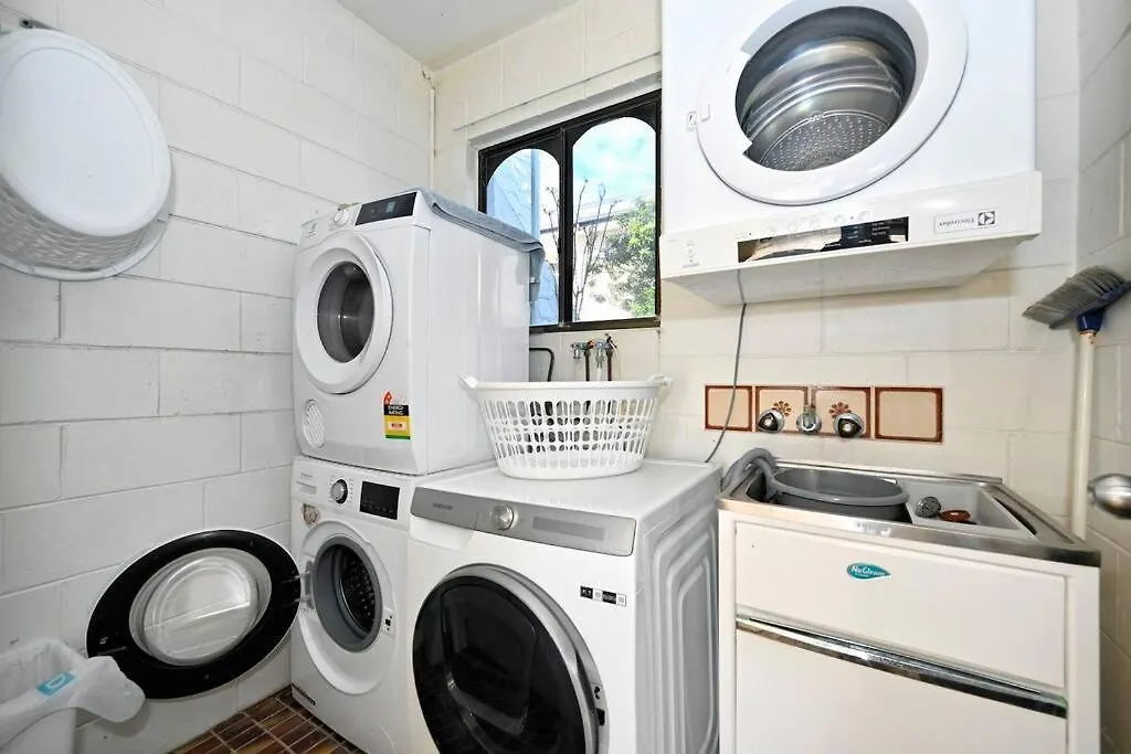 Beachfront 1Br, Loft - Surf, Cafe, Relax Marcoola 0*,  Australia