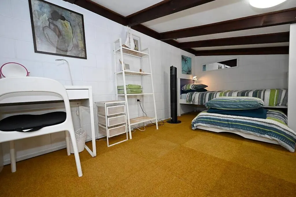 Lägenhet Beachfront 1Br, Loft - Surf, Cafe, Relax Marcoola